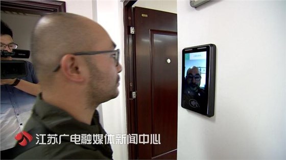 今年高考 先刷身份證，再刷臉 并且不能提前交卷