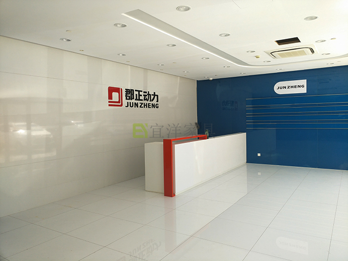 員工桌,洽談桌,實木大班臺,牛皮老板椅,屏風(fēng)隔斷,高端辦公家具