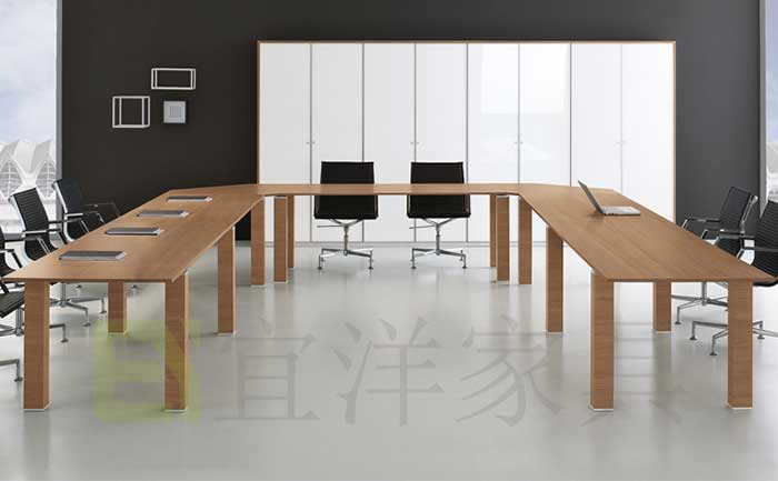 辦公室桌椅